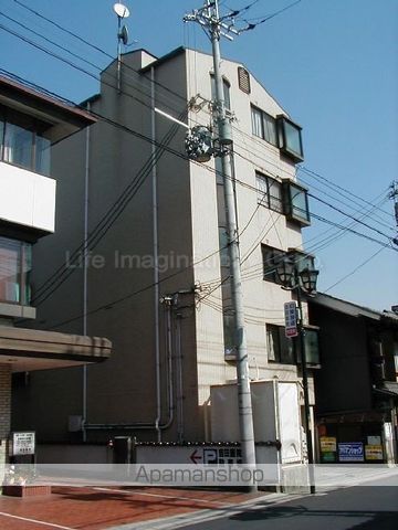 中央ハイツナカハラの外観写真