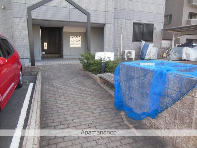 スカイコートの玄関写真