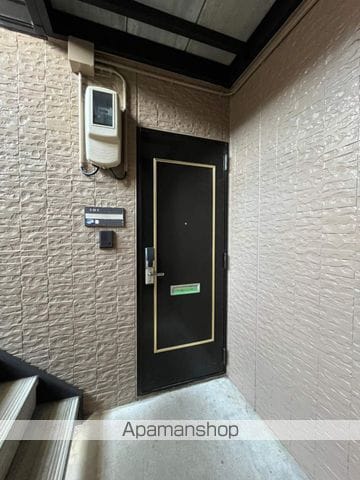 メゾンド八橋の玄関写真