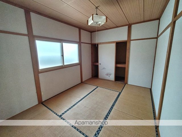 コマタ住宅の内装写真