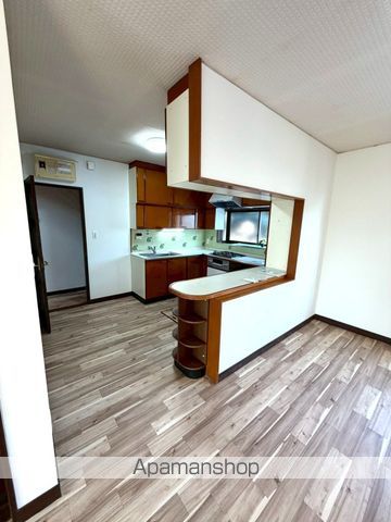 宮崎市 2階建 築39年の内装写真