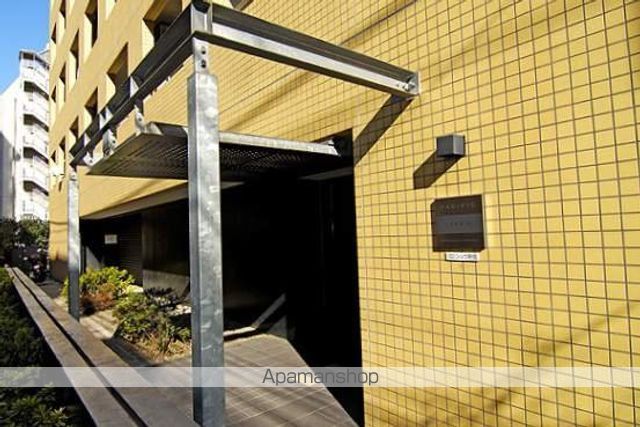 レジディア新宿イーストの外観写真