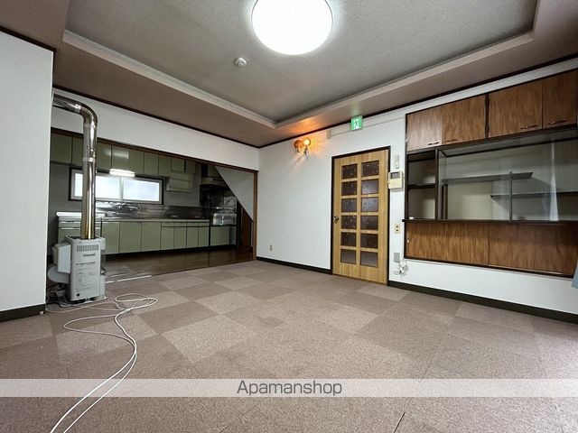 桂岡町6ー15貸家の内装写真