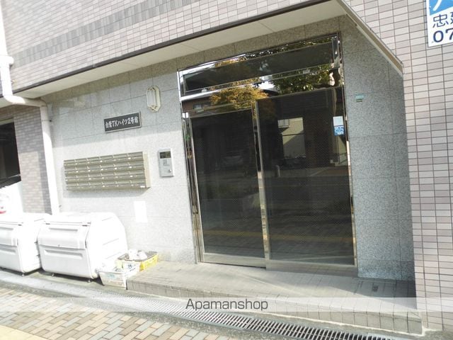 白鷺TKハイツ2号館の玄関写真