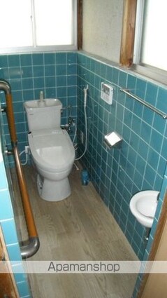 粟戸建て（３７０－７）[4DK/77.26m2]のトイレ