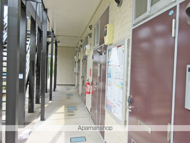 レオパレスリーブラの玄関写真