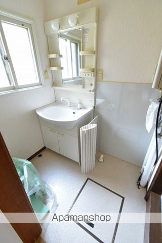 札幌市豊平区 2階建 築39年の内装写真