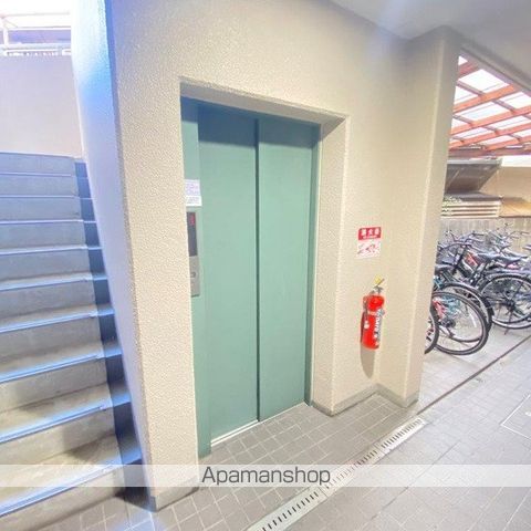 ADORERの周辺写真