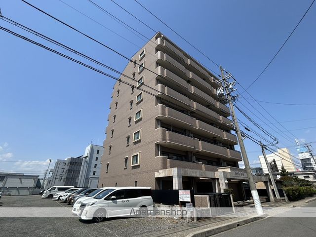 アムール・U-IIの外観写真