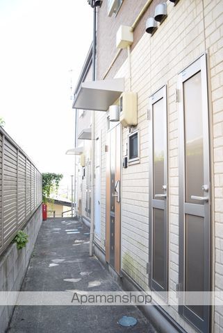 プリヴェール中山の玄関写真
