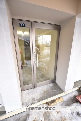 グランツリーベ篠路の玄関写真