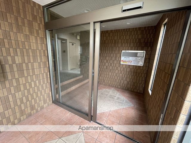 クレールナデシコの玄関写真