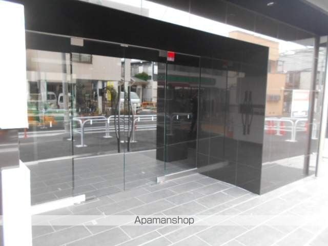ルクレ高円寺アジールコートの玄関写真