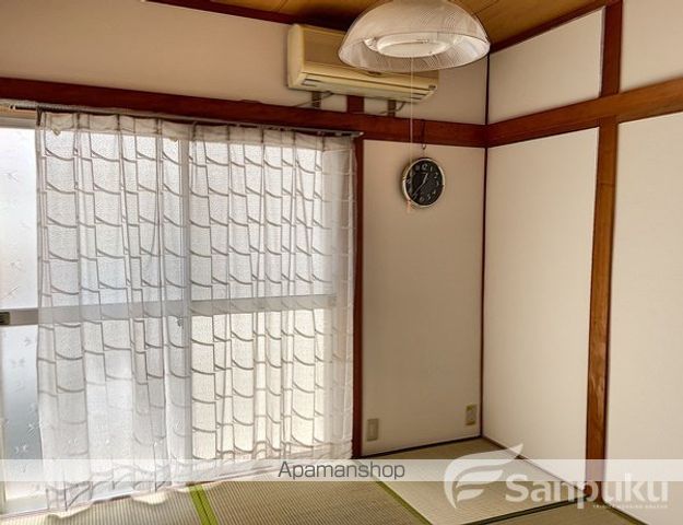 松山市 2階建 築45年の内装写真