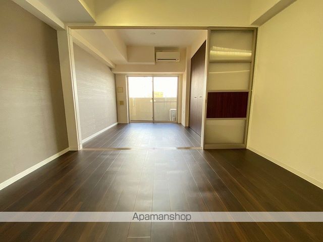 SERENITE ESAKA IV番館の内装写真