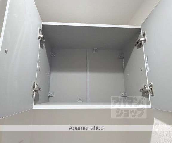 F ASECIA PHAONの内装写真