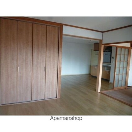 エステート若葉[2LDK/68.25m2]の内装