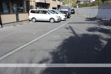 グランドメゾン大輝[3DK/58m2]の駐車場2