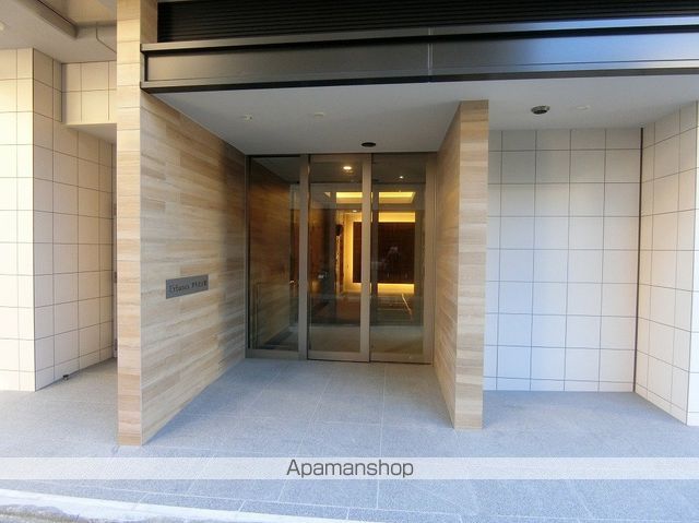 アーバネックス深川住吉IIIの玄関写真