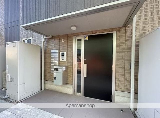 コンフォール・SERIの玄関写真