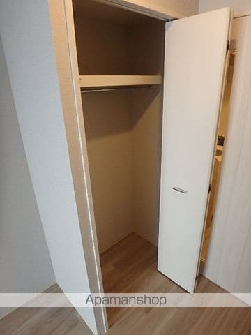 コンフォリア江坂広芝町の内装写真
