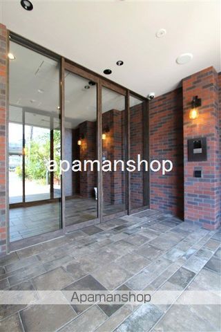 レオンコンフォートNAMBANISHI IIIの玄関写真