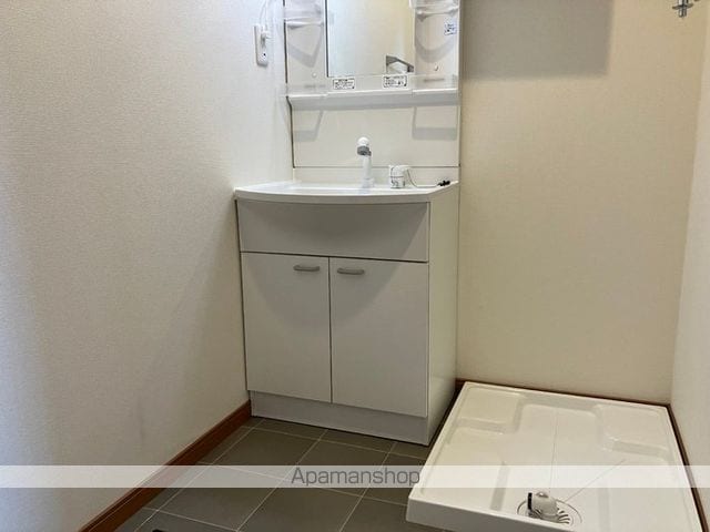 クレセント 弐番館の内装写真