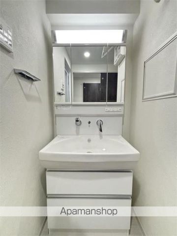 フォレスト コナ名駅の内装写真