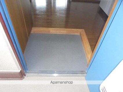 長野県松本市大字里山辺[2DK/39.6m2]の玄関