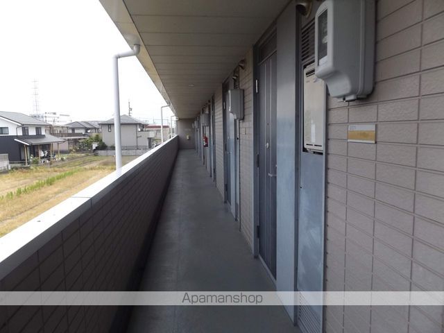 レオパレスフォンテーヌの外観写真