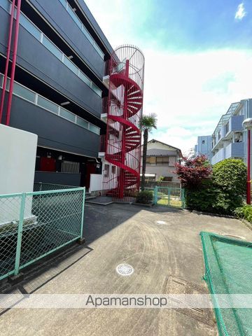 第2信栄ハイツの外観写真