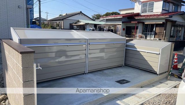 FRIEDENの玄関写真