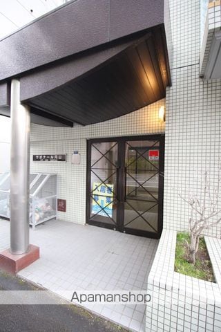 サポナール円山の玄関写真