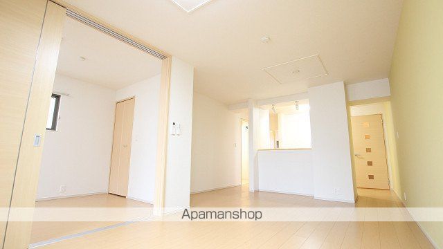 カレントカーサ ガーデンの内装写真