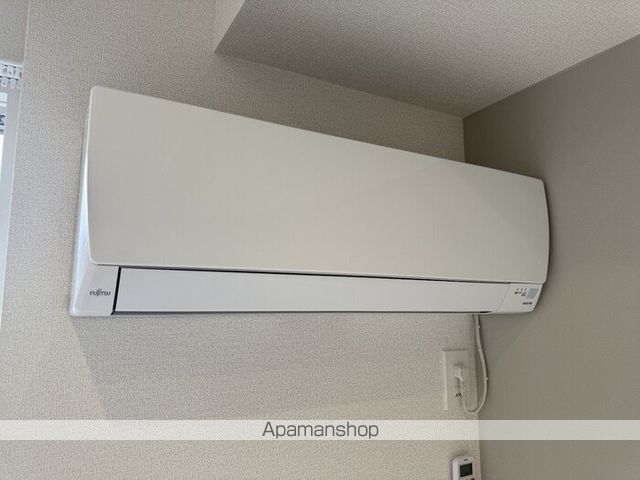 アレテー開出の内装写真