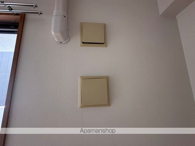 イー・ウエストの内装写真