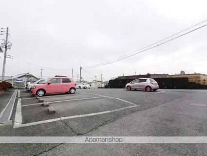 メゾンセンチュリー[3DK/45.2m2]の駐車場1