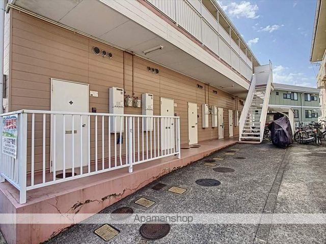 シャルマンパレスの玄関写真