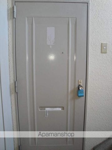 サンハイツ城北の玄関写真