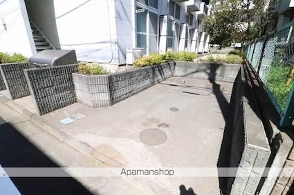 レオパレス向原[1K/19.87m2]の駐車場