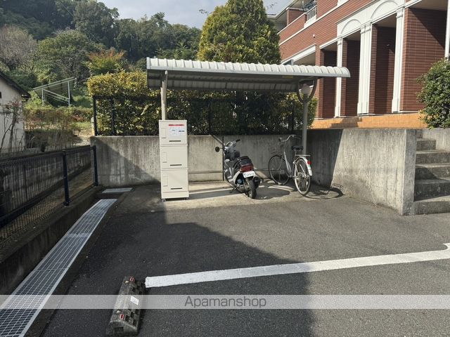 プラシード・ユダIIのその他写真