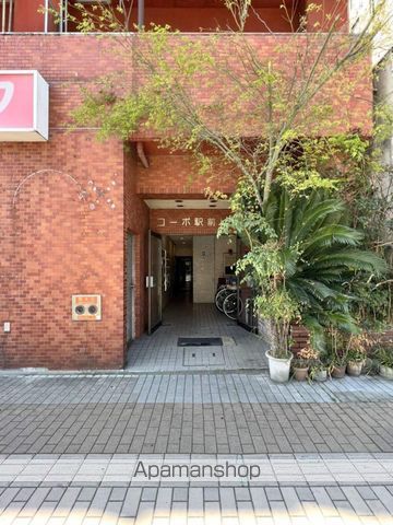 コーポ駅前ビルの玄関写真