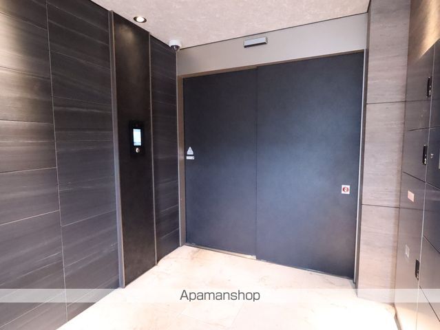 SーRESIDENCE金山三丁目の玄関写真