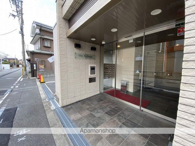 ヴィータ ラフィナータの玄関写真