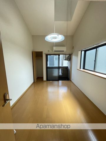 リバティー川名の内装写真