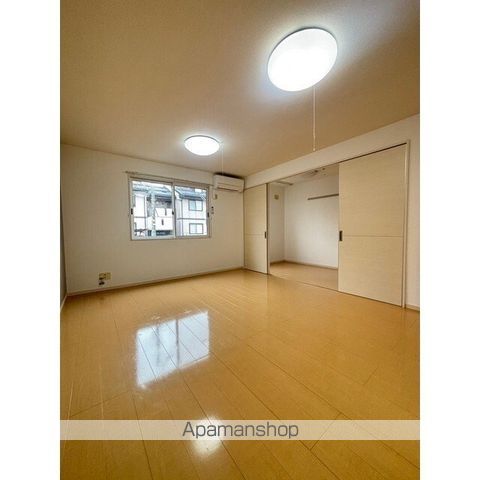 デルニエの内装写真