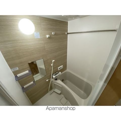 アースクエイク豊IIの内装写真