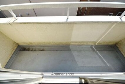 ＴＫフラッツ梅ヶ丘（Ａ棟）[3LDK/101.93m2]のバルコニー