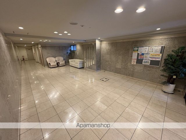 CASSIA住道の玄関写真