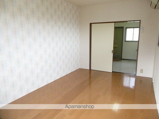 メゾンKの内装写真